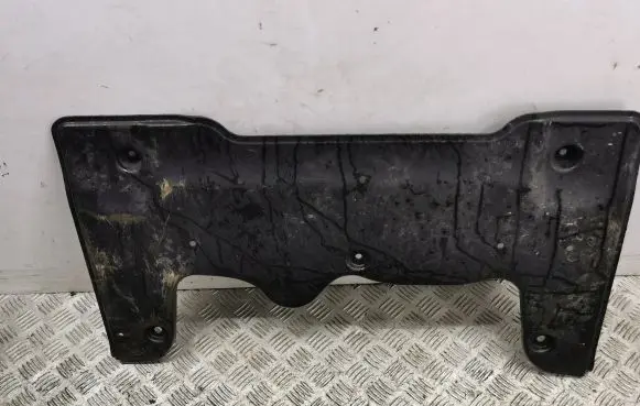 Volkswagen T-Roc Engine splash shield/under tray