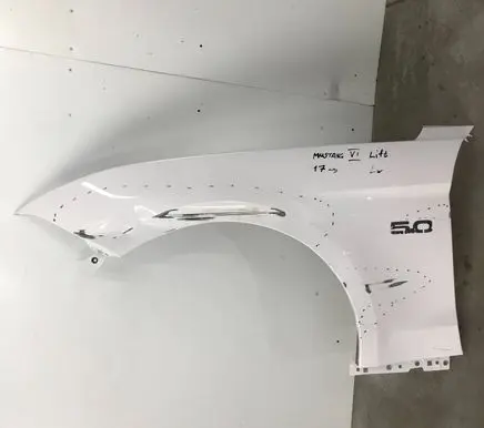 Ford Mustang VI Fender JR3Z16006A
