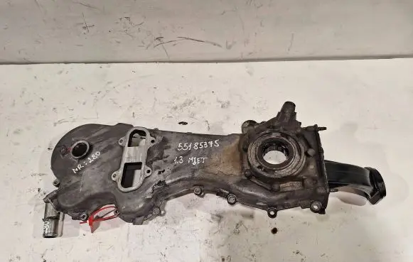 Opel Corsa D Oil pump 55185375