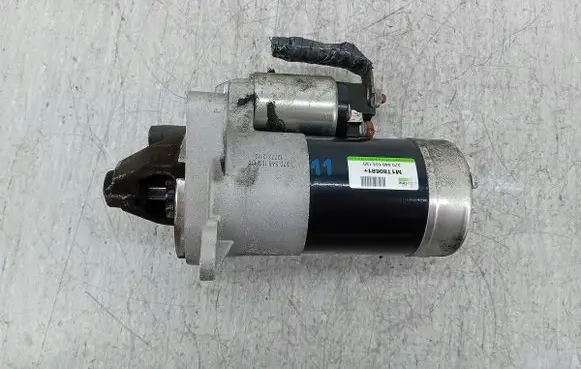 Renault Laguna III Starter motor M1T80681