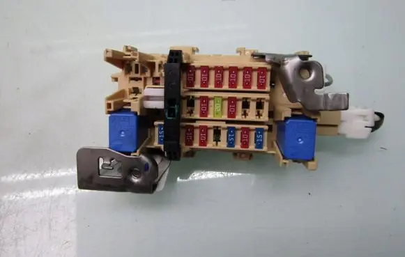 Nissan Micra Fuse box set