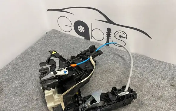Mercedes-Benz E W238 Front door lock A2220063999 A0997604600 A2057230208