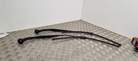 Ford Kuga II Windshield/front glass wiper blade CJ5417B589AD