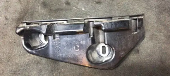 Mercedes-Benz E C207 W207 Front bumper mounting bracket A2078850464
