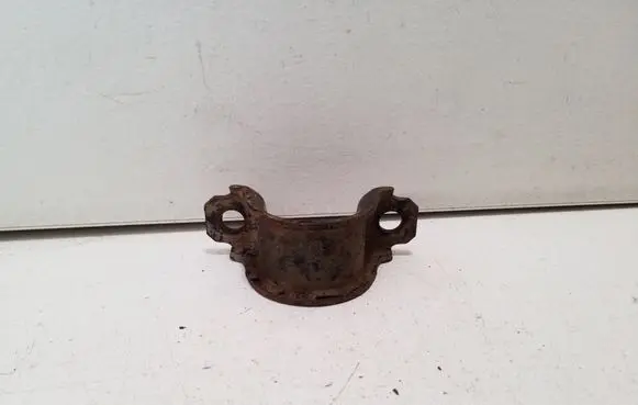 Toyota RAV 4 (XA20) Sway bar bush bracket, front 