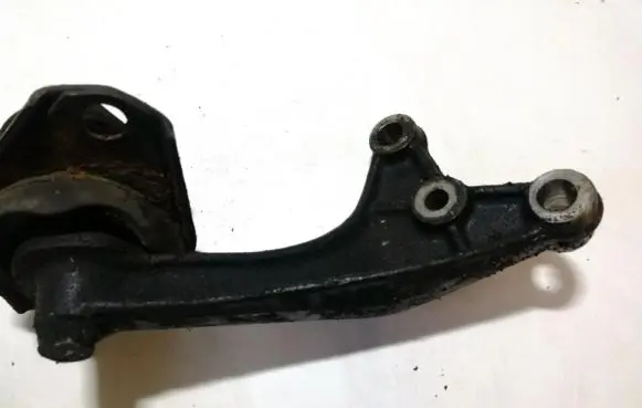 Alfa Romeo 156 Engine mounting bracket