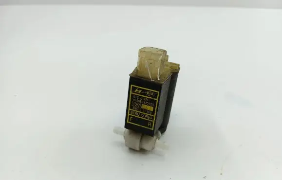 KIA Sportage Windscreen/windshield washer pump 985101F100