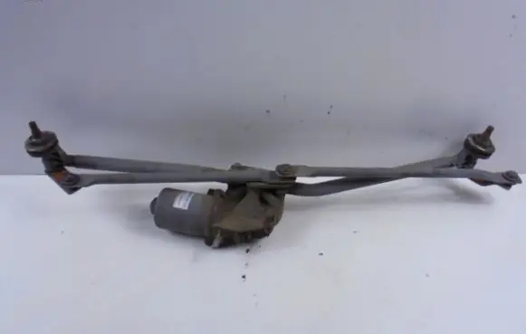Front wiper linkage