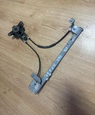Peugeot 106 Rear door manual window regulator 111074