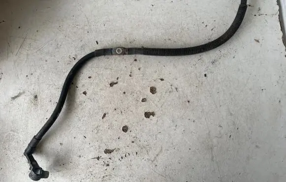Volkswagen Transporter - Caravelle T5 Negative earth cable (battery)