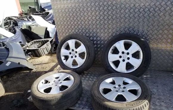 R16 alloy rim