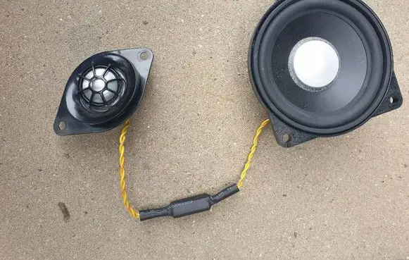 BMW i3 Front door high frequency speaker 9184795