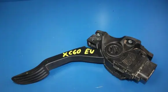 Volvo XC60 Accelerator throttle pedal