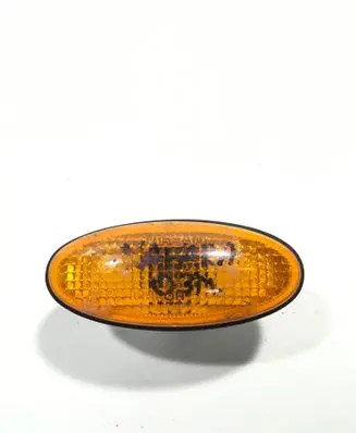Nissan Navara D22 Front fender indicator light 6R010294