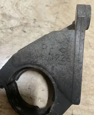 Renault Master III Driveshaft support bearing bracket 8200904226