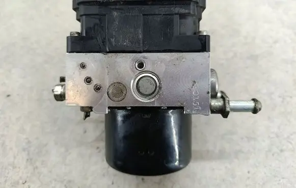 Mitsubishi Lancer X ABS Pump 