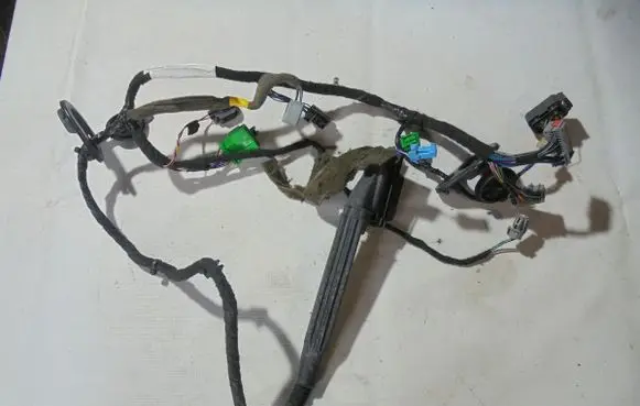 Volvo XC60 Front door wiring loom 31318680