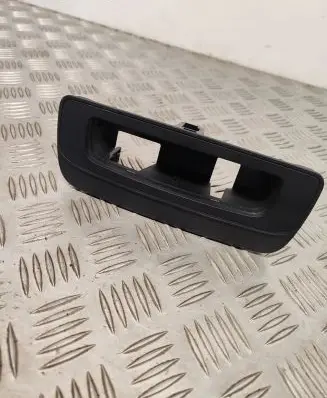 Audi Q7 4M Other center console (tunnel) element 4M0863289