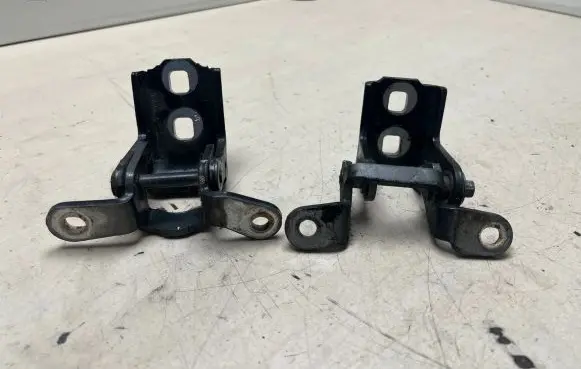 Opel Insignia A Rear door hinge set A046574