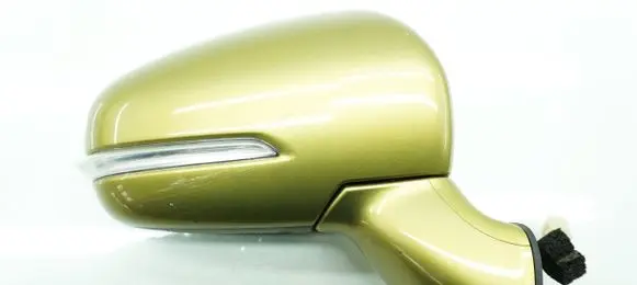 Suzuki SX4 Front door electric wing mirror