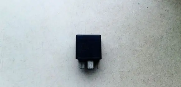 Ford Mondeo MK II Other relay F0AB14B192AA