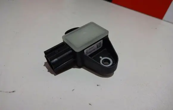 Volkswagen Tiguan Airbag deployment crash/impact sensor 5N0959354
