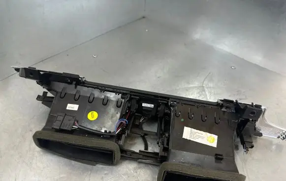 Audi A7 S7 4G Dash center air vent grill 4G1820951G 9025900