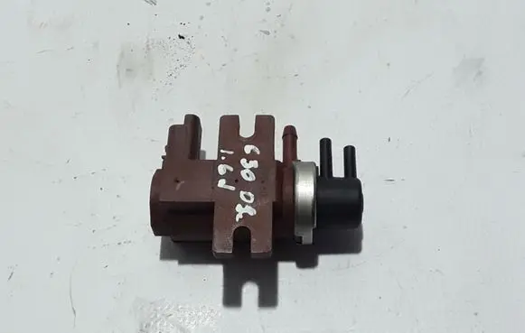 Volvo C30 Turbo solenoid valve 70096803