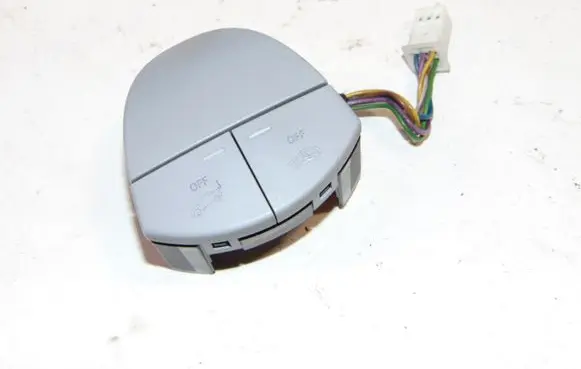 Mercedes-Benz E W211 Alarm switch A2118213151
