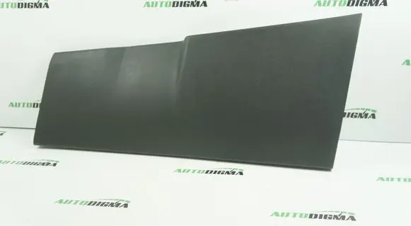 (B) pillar trim (bottom)