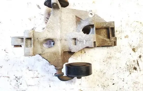 Volkswagen PASSAT B4 Engine mounting bracket 0289g3143ab