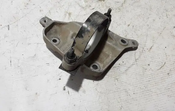 Volvo S90, V90 Engine mounting bracket 31338387