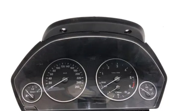 BMW 3 F30 F35 F31 Speedometer (instrument cluster) 9232893
