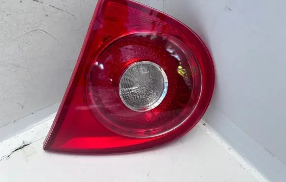 Volkswagen Golf V Rear/tail lights 1K6945095E