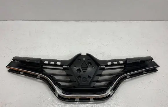 Renault Captur Front bumper upper radiator grill 623102335R