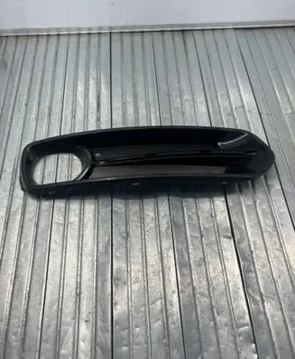 BMW 1 F20 F21 Front fog light trim/grill 7272564 172725 10833610