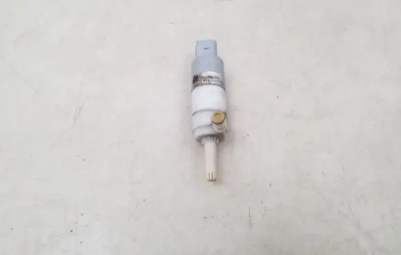 Opel Insignia A Headlight washer pump 13250289