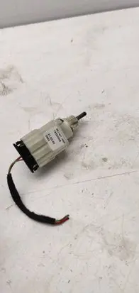 Audi A4 S4 B7 8E 8H Brake pedal sensor switch 8E0927189B 19322005