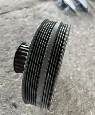 Audi A6 S6 C5 4B Crankshaft pulley