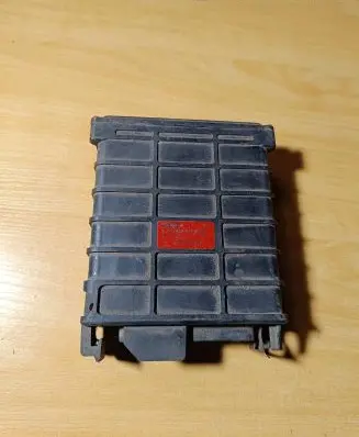 Volkswagen Golf II Engine control unit/module 321906263B 0280700042