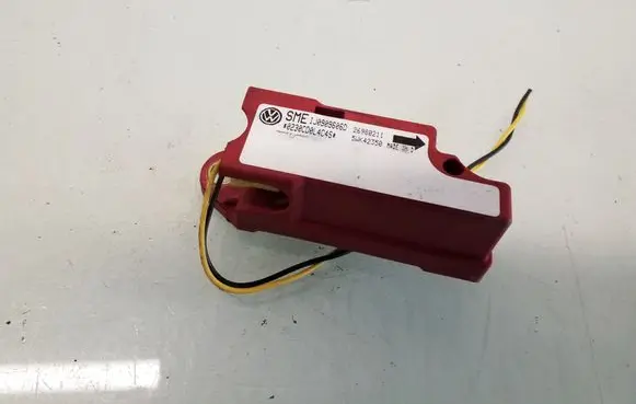 Volkswagen Golf IV Airbag deployment crash/impact sensor 1J0909606D