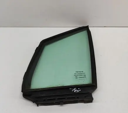 Toyota Sienna XL40 IV Front door vent window glass four-door 6812608010 6821608010