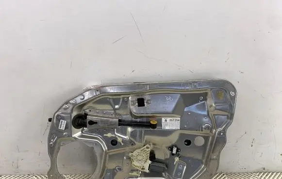 Mercedes-Benz S W221 Front door window regulator with motor 