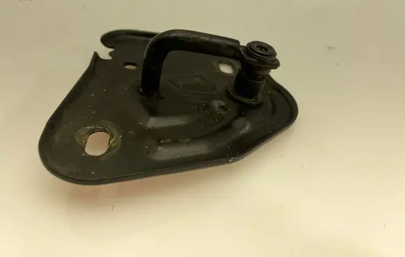 Audi A7 S7 4G Engine bonnet/hood lock/latch loop/hook 4G0823186