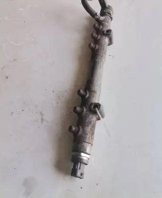 Volvo V50 Fuel main line pipe 31259011 000962L5 0445215023