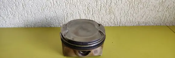 BMW X5 E70 Piston 7613626