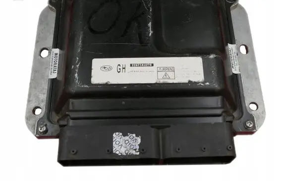 Subaru Legacy Engine control unit/module 22611AU270