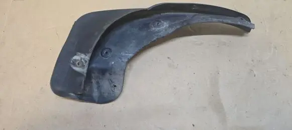 Volkswagen PASSAT B6 Rear mudguard 3C0075101A