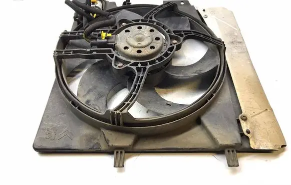Electric radiator cooling fan