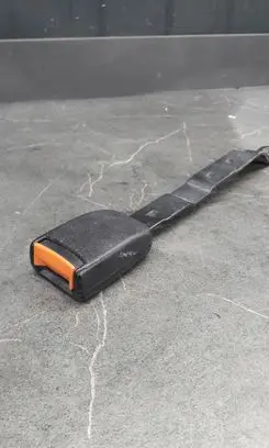 Volkswagen Golf III Front seatbelt buckle 1H0857755